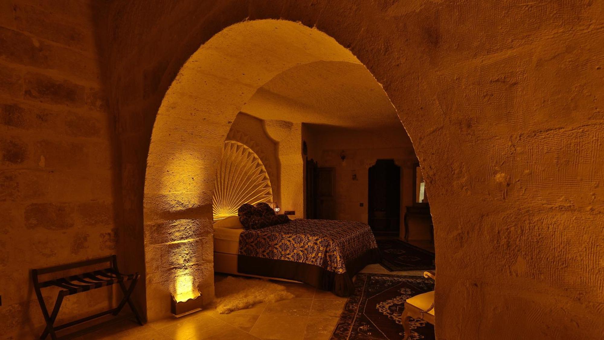 Phocas Cave Suites Гьореме Стая снимка