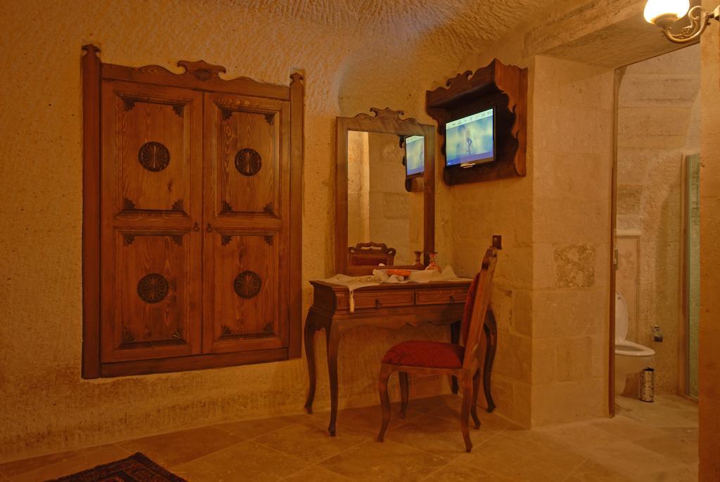 Phocas Cave Suites Гьореме Стая снимка